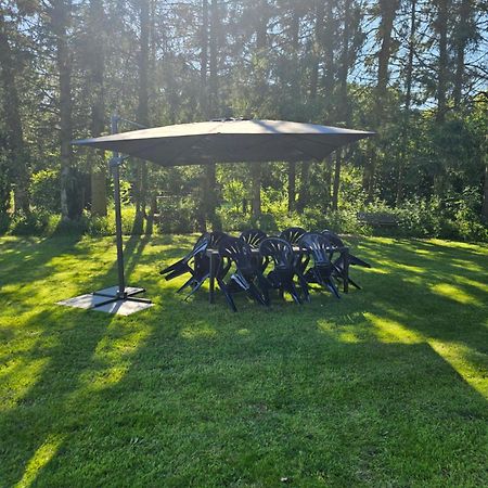 Вилла La Bergerie La Bruyere Экстерьер фото